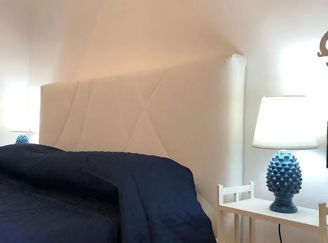 Fronte Mare 酒店 巴勒莫